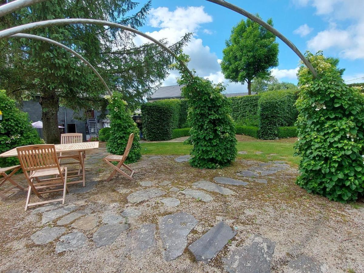 Spacious Holiday Home in Malmedy near Nature Parc High Venn Exterior foto
